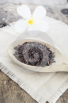 Close up of riceberry in spoon