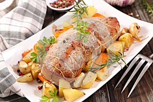 Roast meat and vegetable