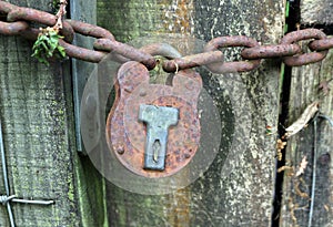 Rusty padlock and chain
