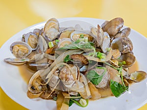 Close up shot of delicious fry clams