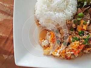 Close-up,Thai food style:& x22;Kaow Moo Tun Pad Thai& x22;fied pork,egg