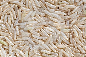 Close up of uncooked brown rice grains