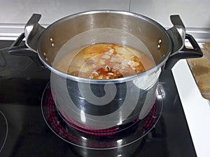 Cooking Asturian fabada photo