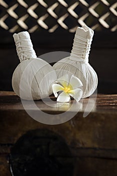 E Compresses on color back.