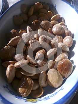 Fried Almonds with salt