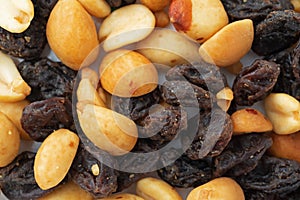 Close view of a portion of peanuts and raisins