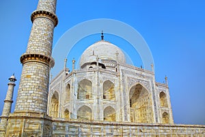 Close view of Taj Mahal against blue sky, Agra, Uttar Pradesh, India