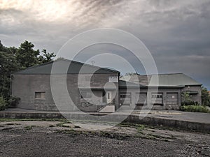 Closed, failed business