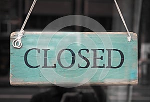 Closed shop sign