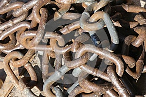 Piled-Up Chain photo
