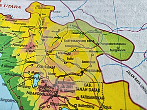 Agam Regency map and major cities around it on physical map