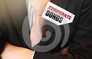 Detailní na podnikatel karta právnických dluhopisy zpráva v horní kapsa obchod 