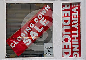 Closing down sale sign