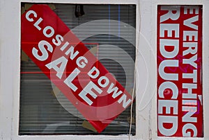 Closing down sale sign