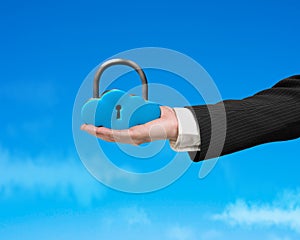 Cloud shape lock on hand