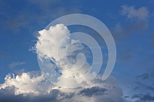 A cloud of unusual shape