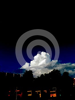 Clouds in the eclipse