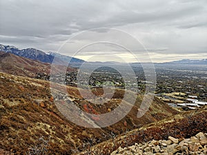 Cloudy day, view of the mountains from Living Room Trailhead hike