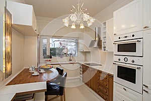 Cloudy home - Kitchen interior photo