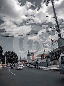 cloudy not necessarily rainy