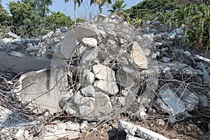 Clouse up crack concrete at demolish old building