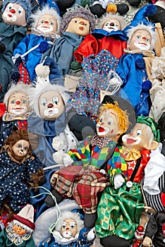 Clowns pile at flea market