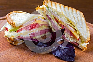 Club sandwich , clubhouse sandwich