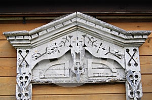 Clypeus on the window