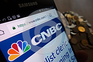 CNBC website displayed on Samsung smartphone