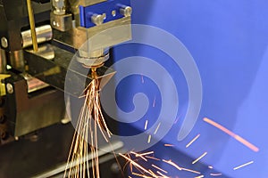 The CNC fiber laser cutting machine cut the square pipe