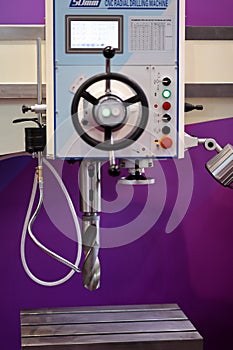 CNC radial drilling machine