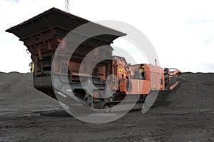 Coal excavator