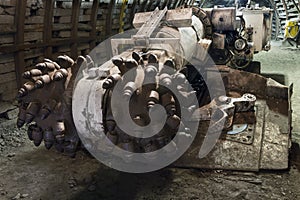 Coal extraction: Coal mine combine