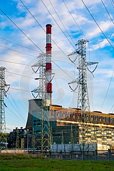 Coal-fired power plant with chimneys