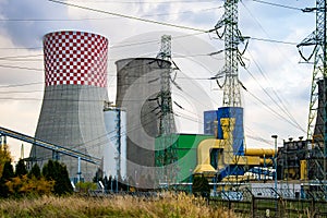 Coal-fired power plant with chimneys