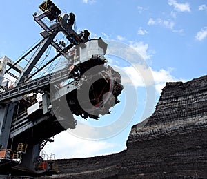 Coal mining with big excavator
