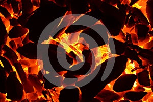 Coarse anthracite coal flares up from fine.