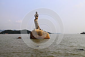 Coast of Xianglu Bayâ€”Fisher Girl Statue