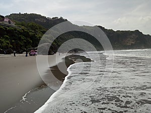 The coastline that distinguishes between the sea and the coast. photo