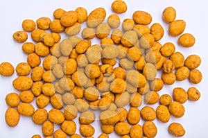 Coated peanuts