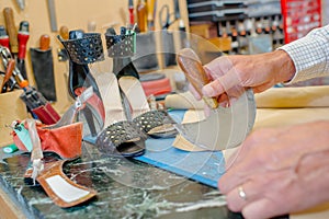 Cobbler using half round knife