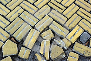 Cobblestones pavement destruction