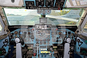Cockpit of Aeroflot Ilyushin IL-86 RA-86103 at Sheremetyevo international airport.