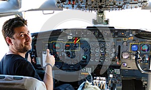 Cockpit Boeing 707 presidential plane from Argentina