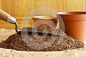 coco coir soil pots trowel photo