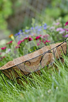 Coco hanging basket empty