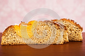 Coconut bun cake cut