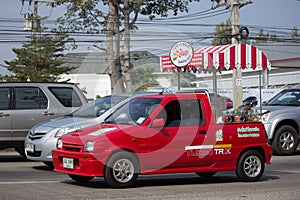 Coconut Icecream shop on Daihatsu Mira Mini Truck.