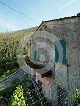 codeglia medieval village near ricco del golfo