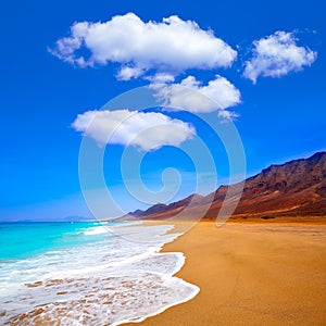 Playa sobre el canario islas 